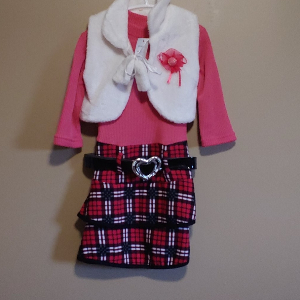 🐰Full Skirt/Top and Vest Outfit🐰